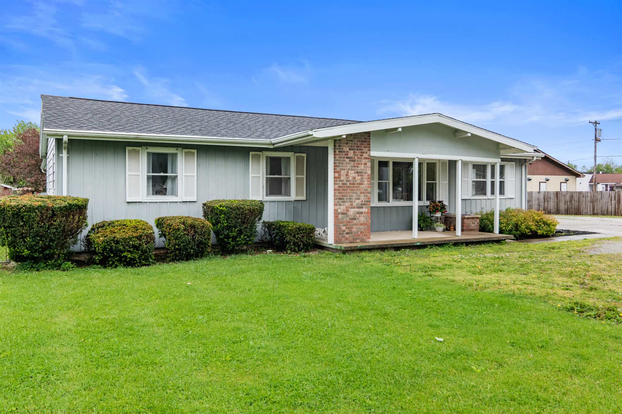 1722 Riley Road New Castle, IN 47362 - Photo 1 of 25 Gallery Image 1