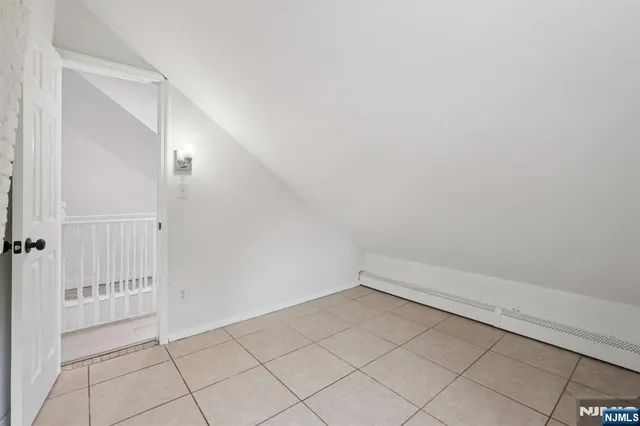 $3,600 | 185 James Street, Unit 2, Hackensack, NJ 07601