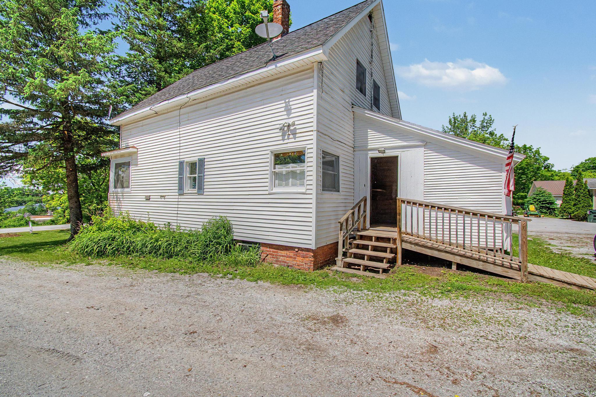 210 Boarding House Street Sheldon, VT 05483 - Photo 3 of 27