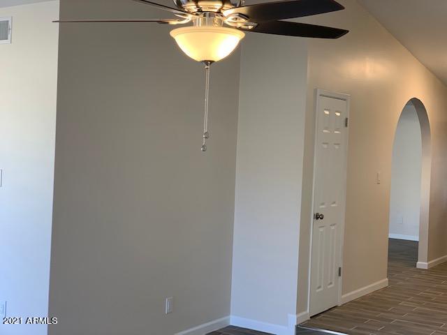 4028 West Griswold Road Phoenix, AZ 85051 - Photo 14 of 17 IMG_9944 (1)
