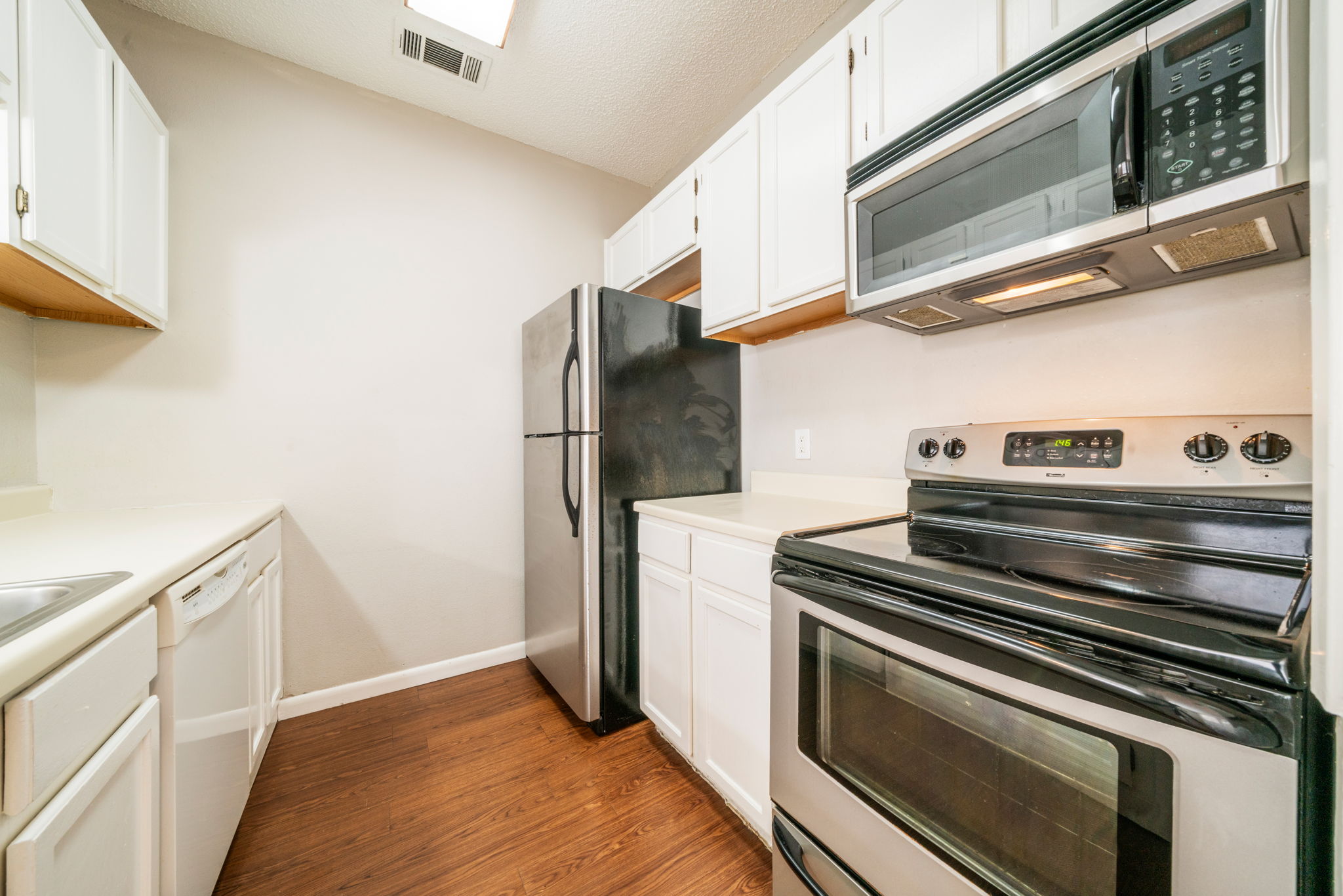 2300 Leon Street, Unit 101 Austin, TX 78705 - Photo 19 of 36