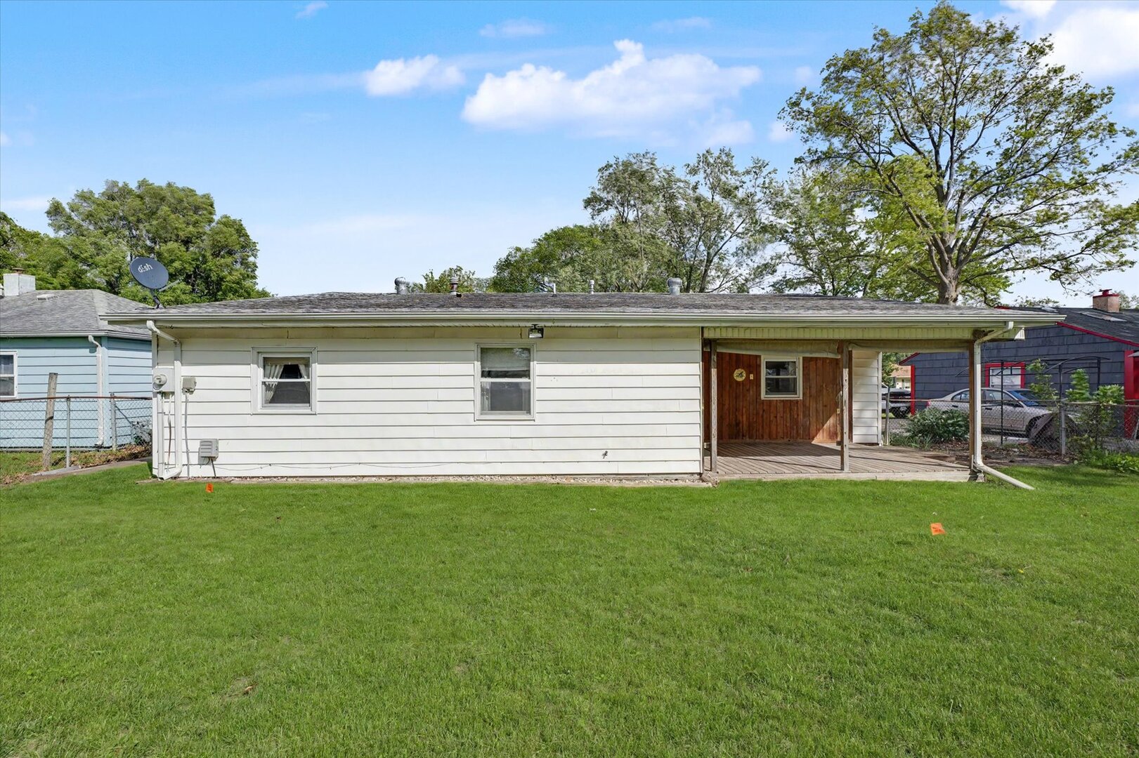 517 Illinois Drive Rantoul, IL 61866 - Photo 35 of 37 a front view of a house with a garden