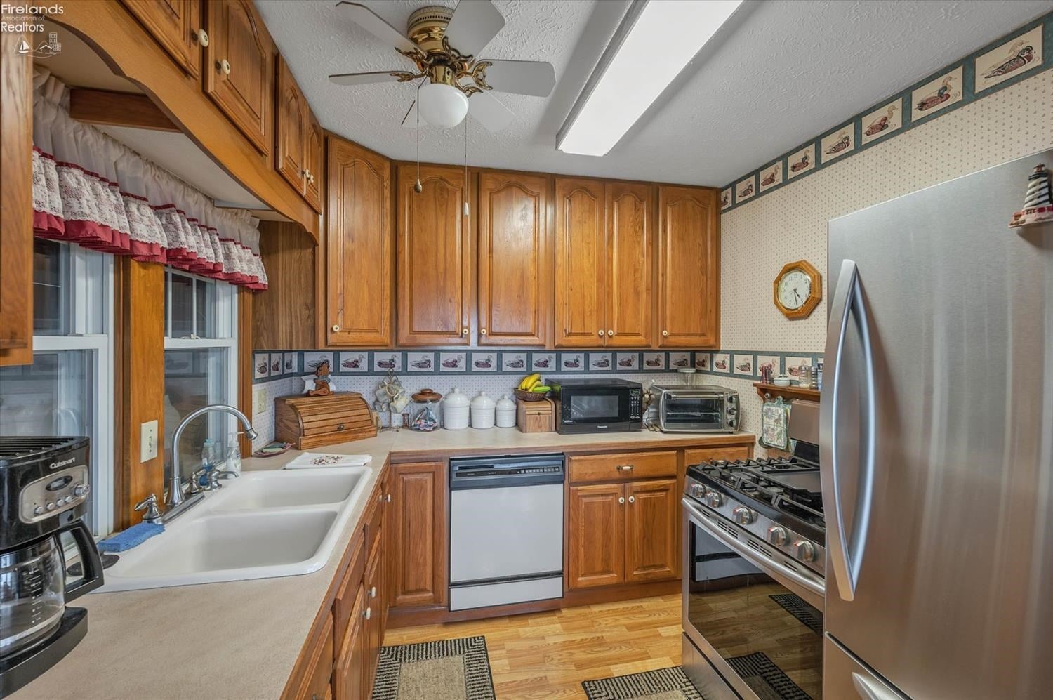 2237 East Sand Road Port Clinton, OH 43452 - Photo 13 of 41 Gallery Image 13