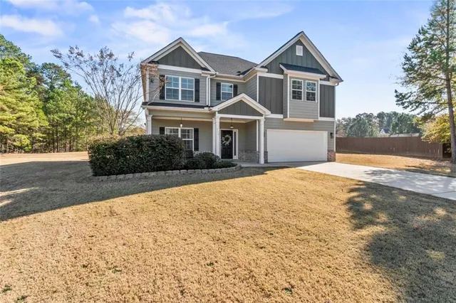 a picture of a wall with a white wall and a white wall