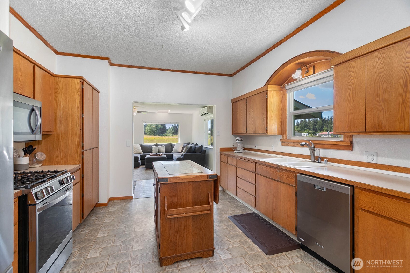 7506 Woodland Road Ferndale, WA 98248 - Photo 9 of 39