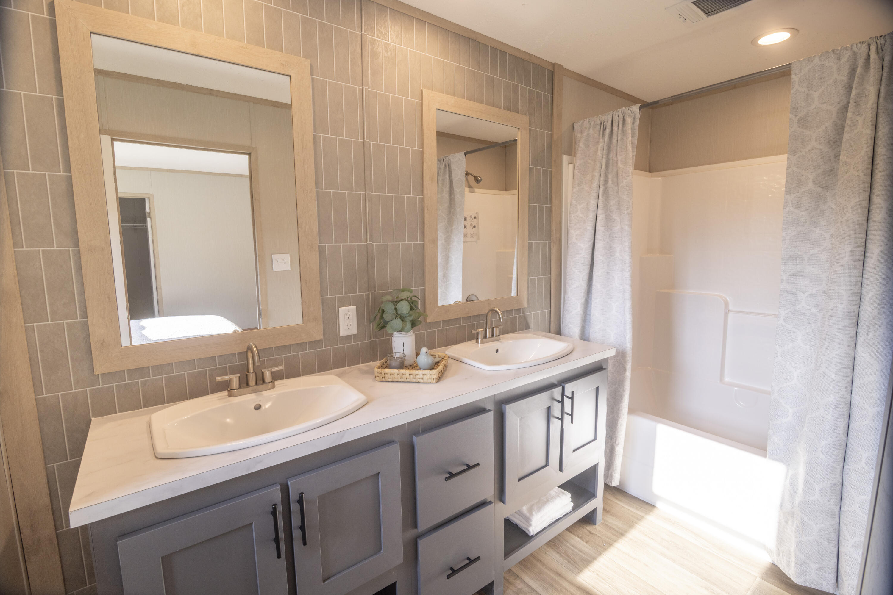 780 Zion Road Cross, SC 29436 - Photo 16 of 17 master bath