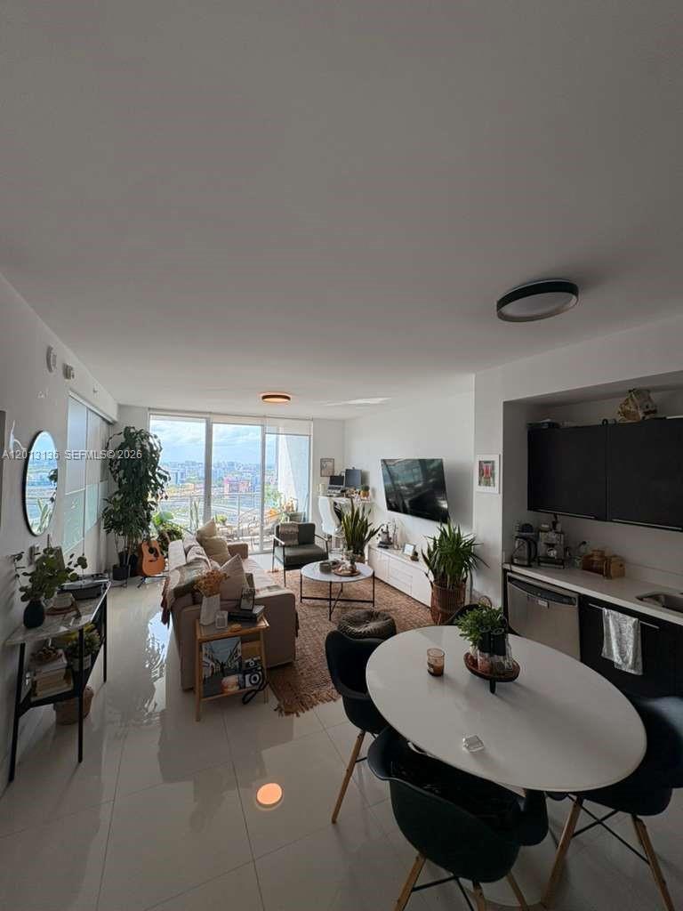 90 Southwest 3rd Street, Unit 2106 Miami, FL 33130 - Photo 4 of 29