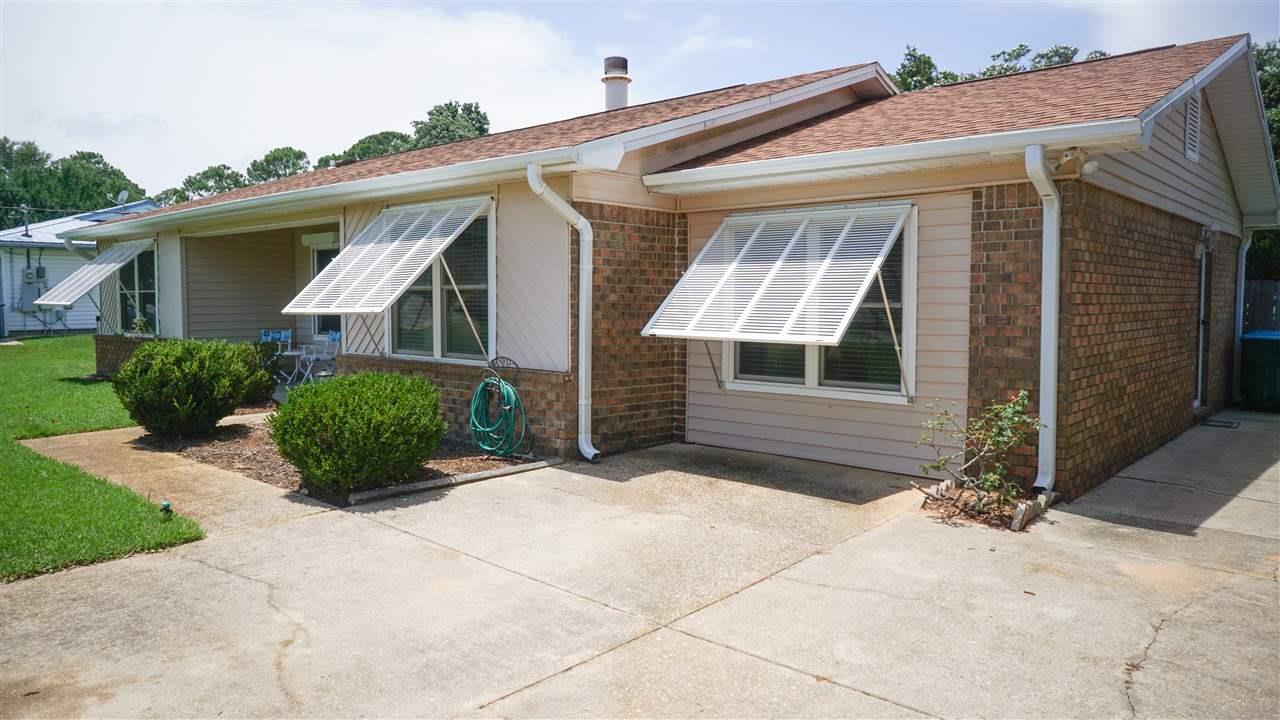 2958 Ranchette Square Gulf Breeze, FL 32563 - Photo 3 of 24 Gallery Image 3
