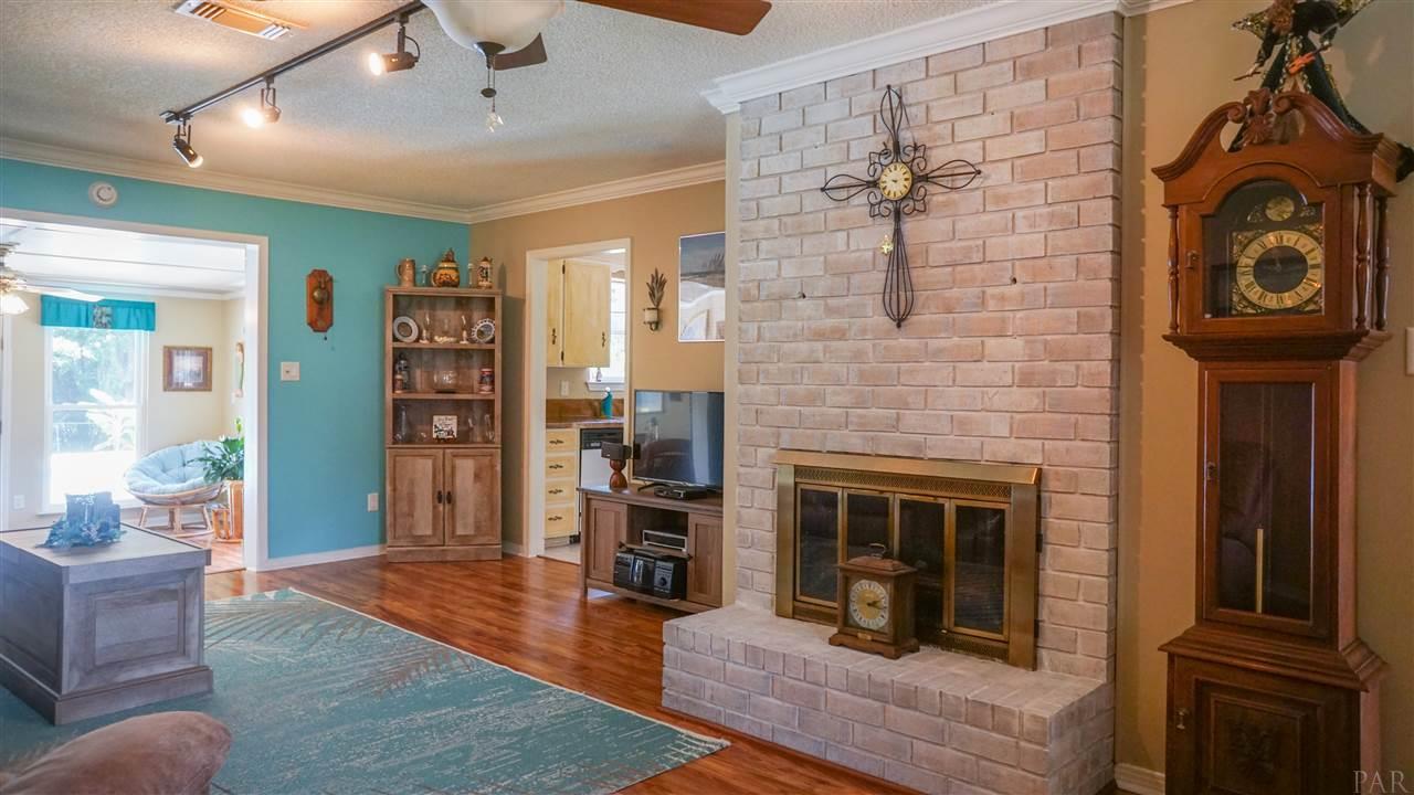 2958 Ranchette Square Gulf Breeze, FL 32563 - Photo 10 of 24 Gallery Image 10