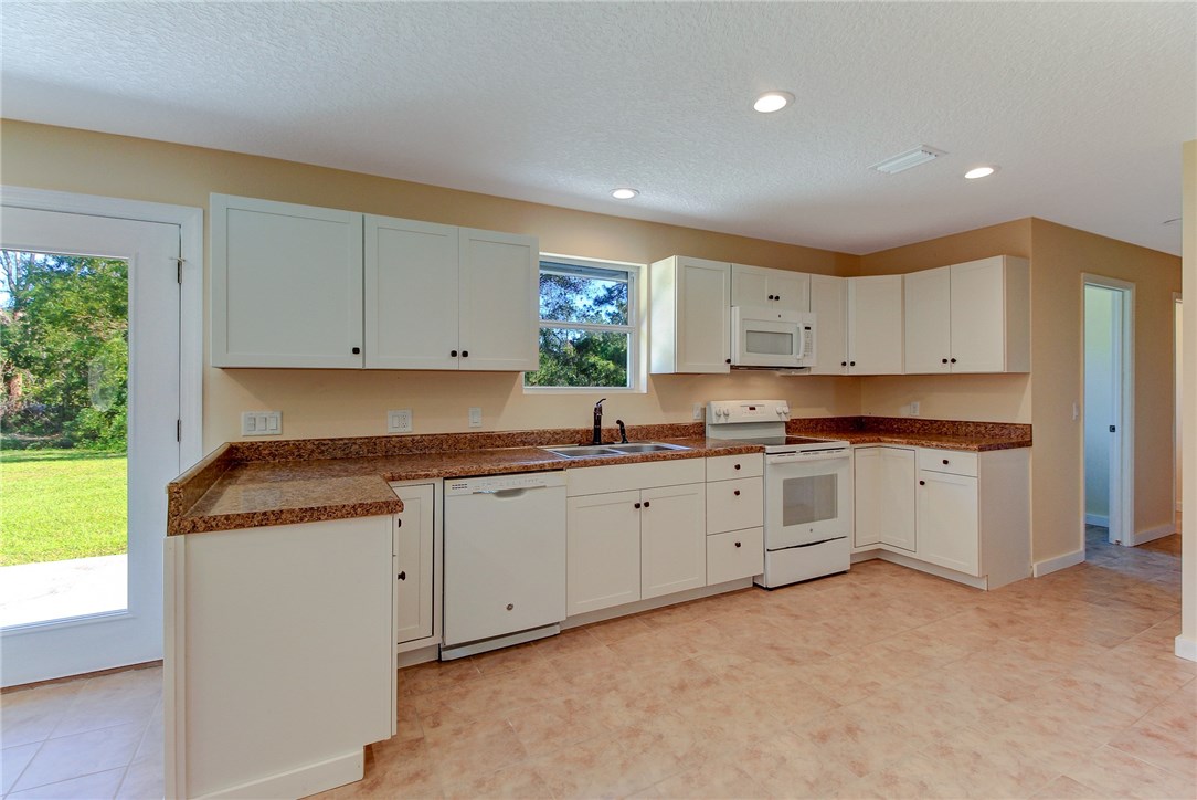 85001 Crews Road Fernandina Beach, FL 32034 - Photo 3 of 24 Gallery Image 3