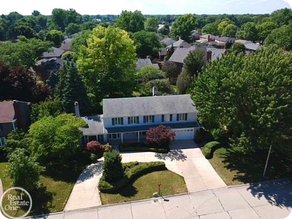 747 Ballantyne Road Grosse Pointe Shores, MI 48236 - Photo 40 of 46