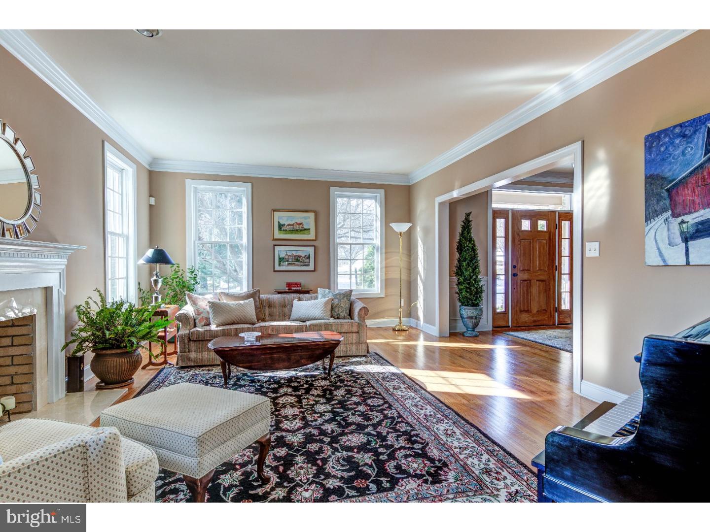 125 Gideon Drive Kennett Square, PA 19348 - Photo 4 of 25 Living Room