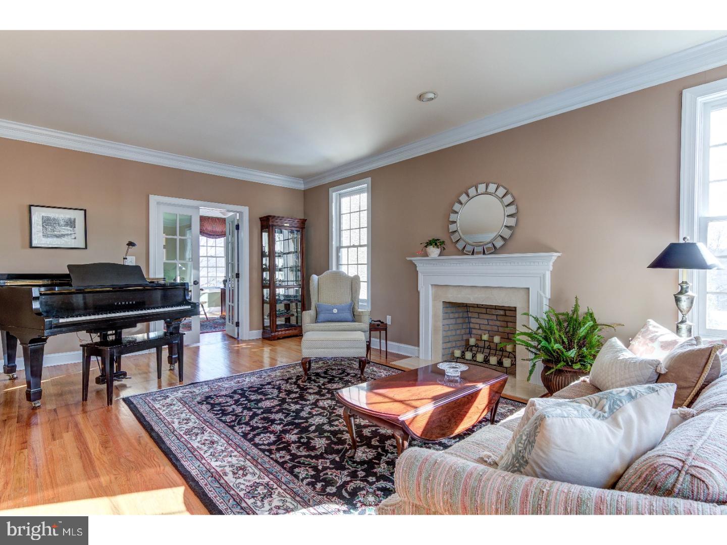 125 Gideon Drive Kennett Square, PA 19348 - Photo 5 of 25 Living Room