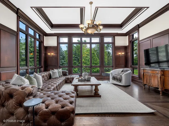 $4,500,000 | 6655 Lee Court, Burr Ridge, IL 60527