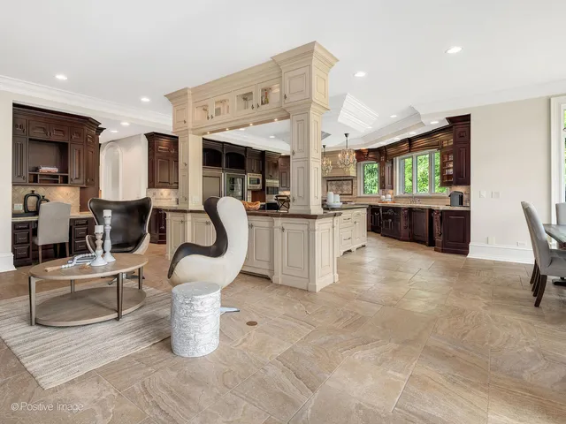 $4,500,000 | 6655 Lee Court, Burr Ridge, IL 60527