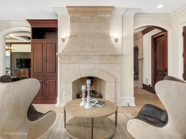 $4,500,000 | 6655 Lee Court, Burr Ridge, IL 60527