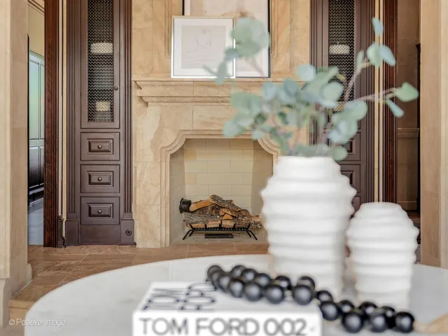 $4,500,000 | 6655 Lee Court, Burr Ridge, IL 60527