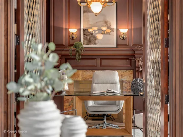 $4,500,000 | 6655 Lee Court, Burr Ridge, IL 60527