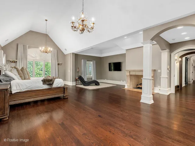 $4,500,000 | 6655 Lee Court, Burr Ridge, IL 60527