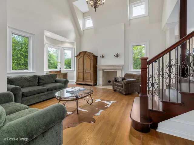 $4,500,000 | 6655 Lee Court, Burr Ridge, IL 60527