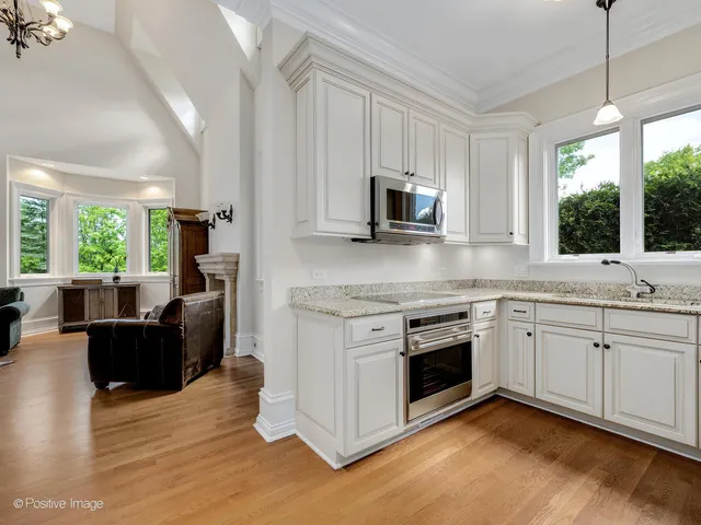 $4,500,000 | 6655 Lee Court, Burr Ridge, IL 60527