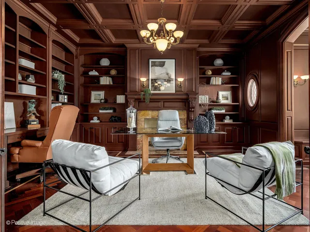 $4,500,000 | 6655 Lee Court, Burr Ridge, IL 60527