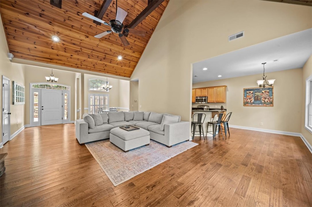 213 Redbud Street Seneca, SC 29672 - Photo 4 of 47 Gallery Image 4