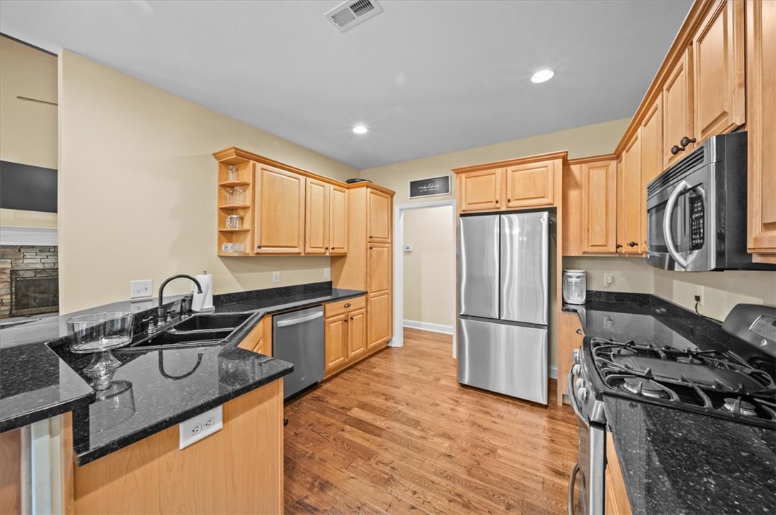 213 Redbud Street Seneca, SC 29672 - Photo 5 of 47 Gallery Image 5