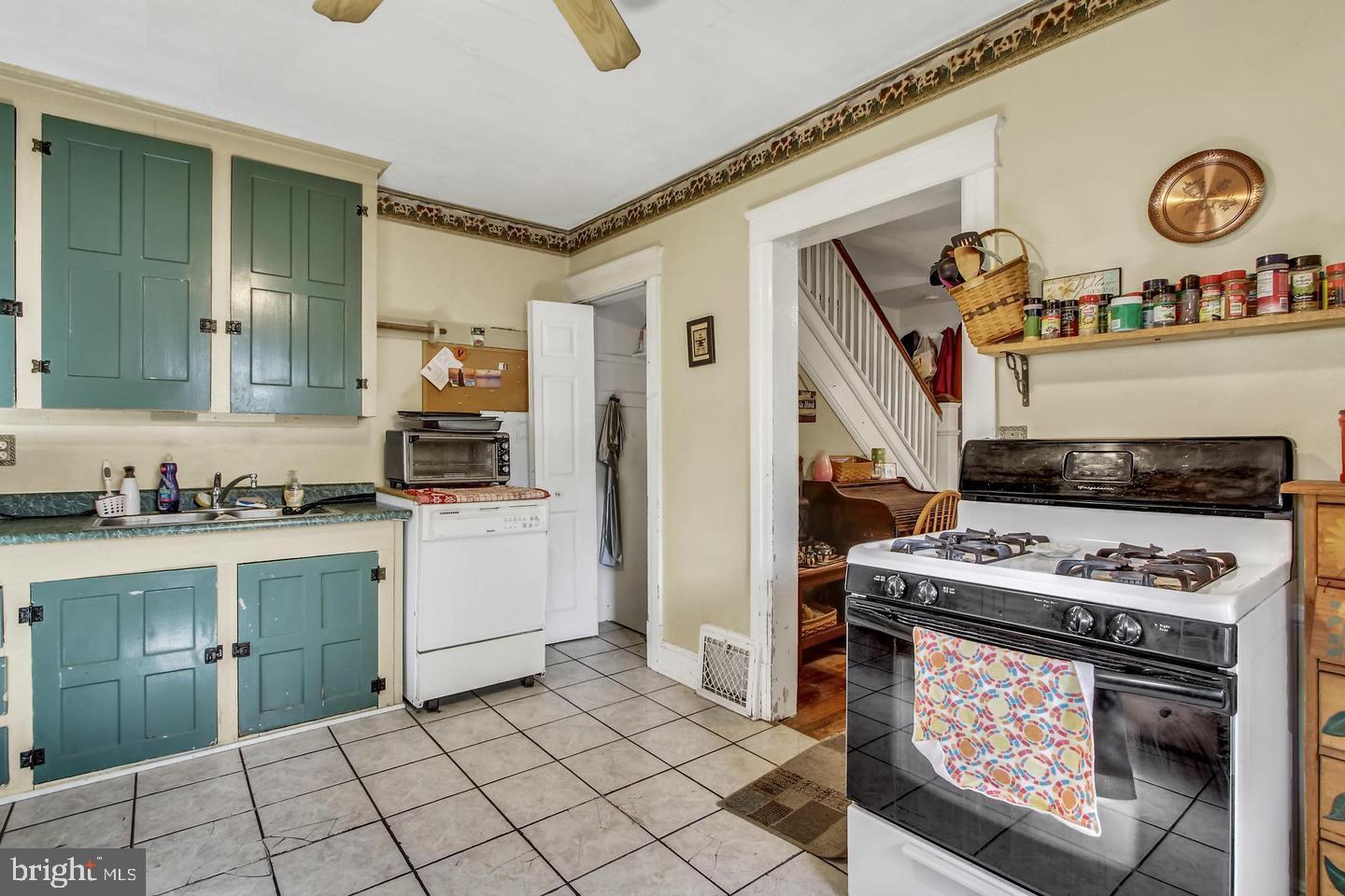 32 Penn Street Hanover, PA 17331 - Photo 10 of 29 Gallery Image 10