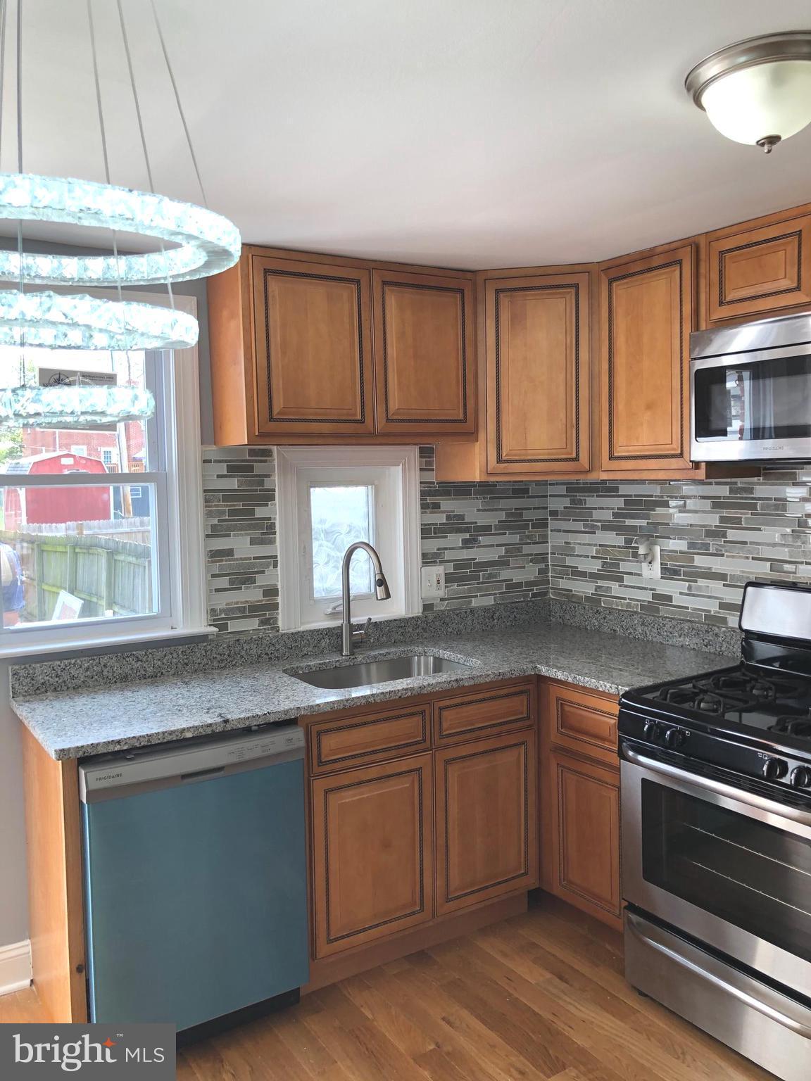 3715 Greenvale Road Baltimore, MD 21229 - Photo 7 of 40 Gallery Image 7