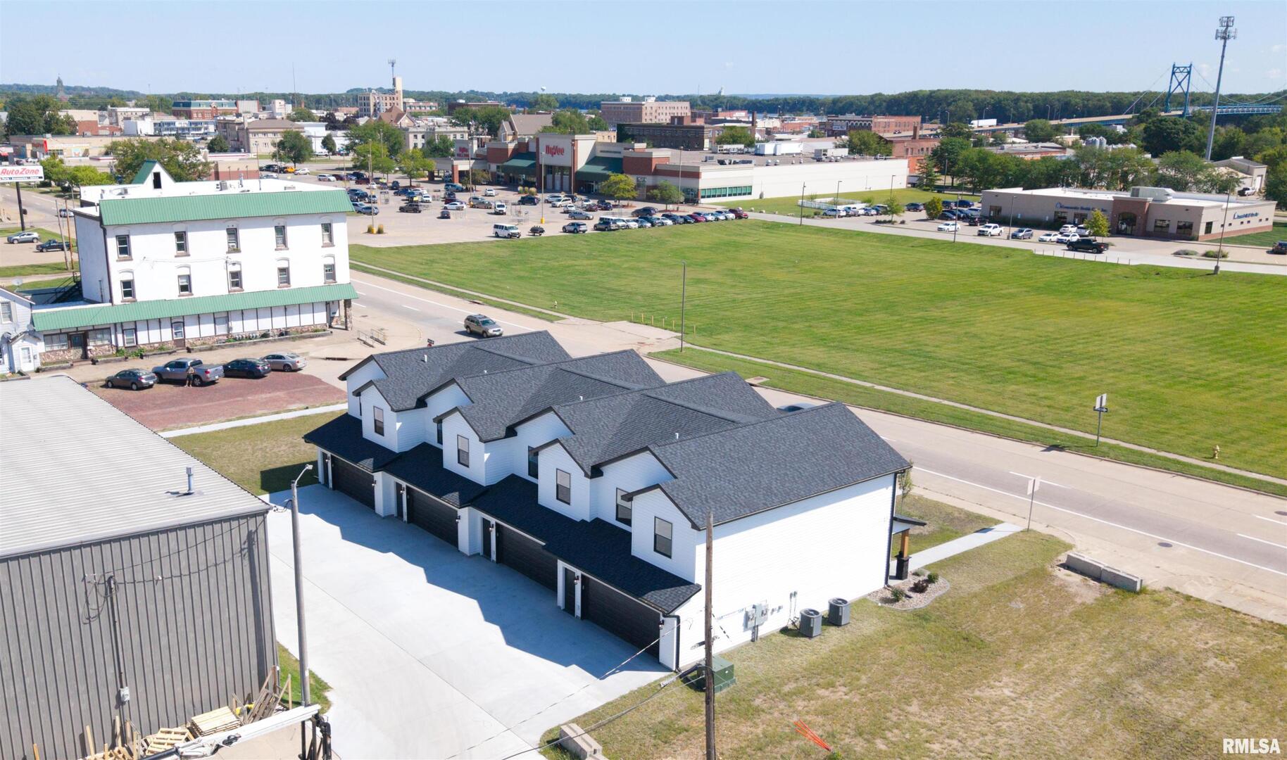 1004 South 4th Street Clinton, IA 52732 - Photo 28 of 33