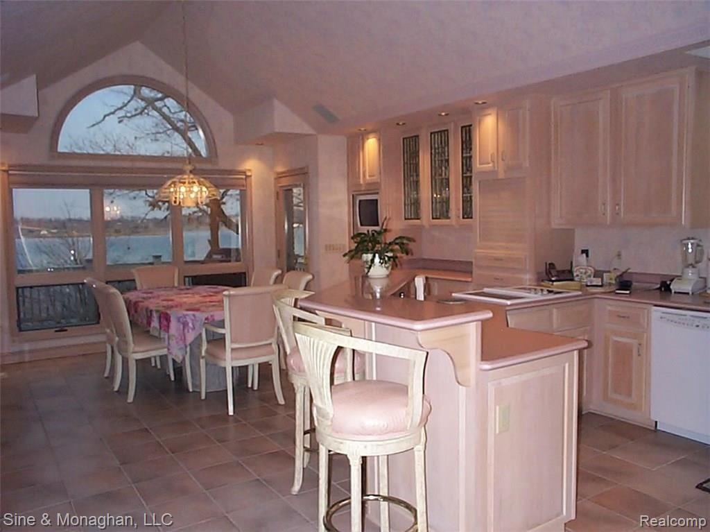 1177 River Road St. Clair, MI 48079 - Photo 53 of 58 55 1177 River Rd Kitchen 2006.jpg