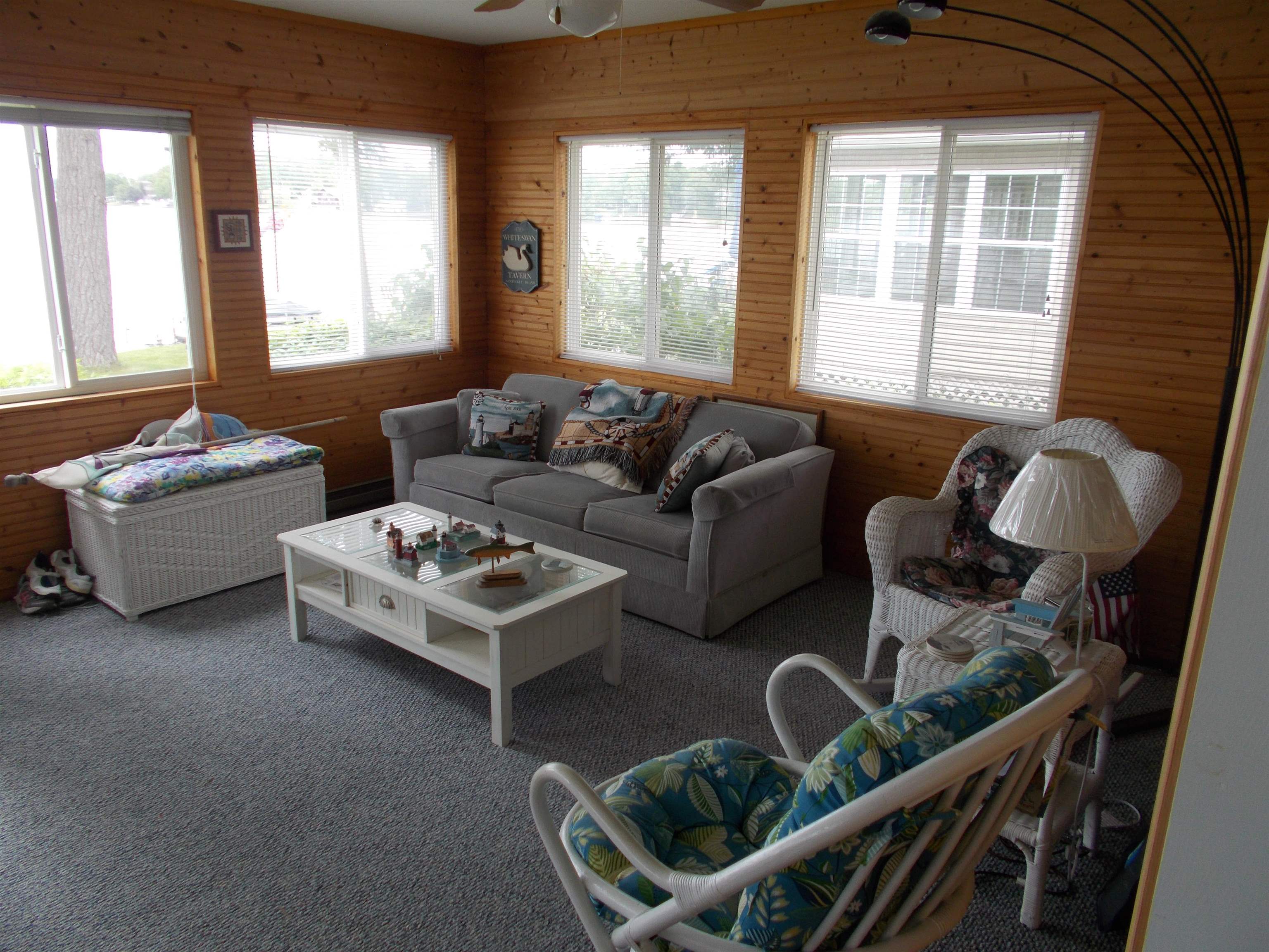826 Kenyon Road Lupton, MI 48635 - Photo 11 of 25 1900926-10.JPG