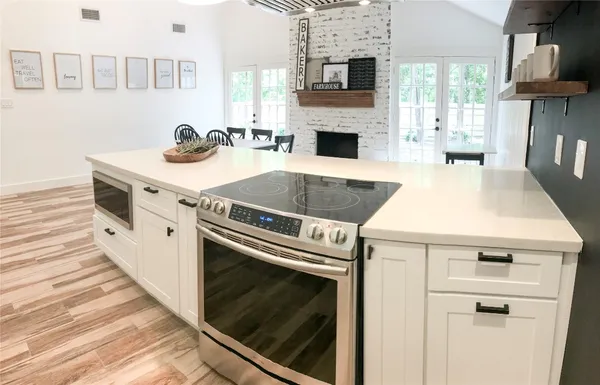 $3,500 | 5 Sandlily Court, The Woodlands, TX 77380