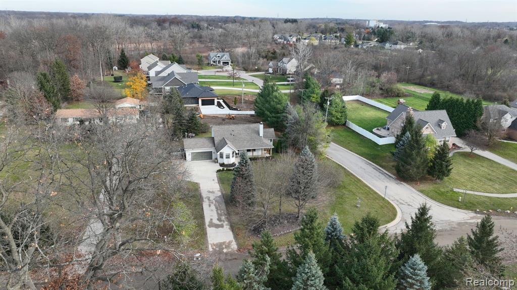 3089 East Maple Road Wixom, MI 48393 - Photo 25 of 68