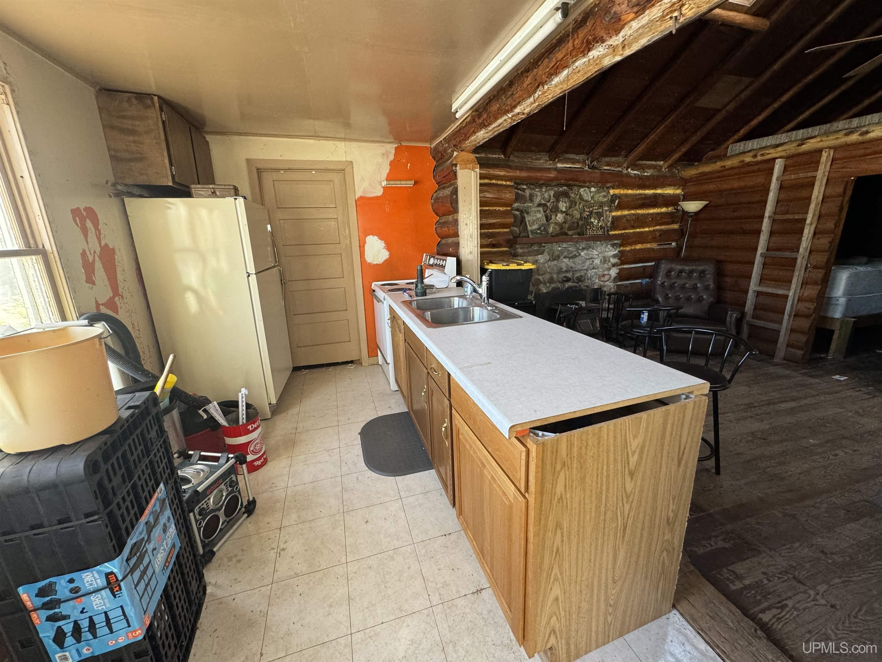 5944 South Northrough Road Wetmore, MI 49895 - Photo 6 of 17 Gallery Image 6