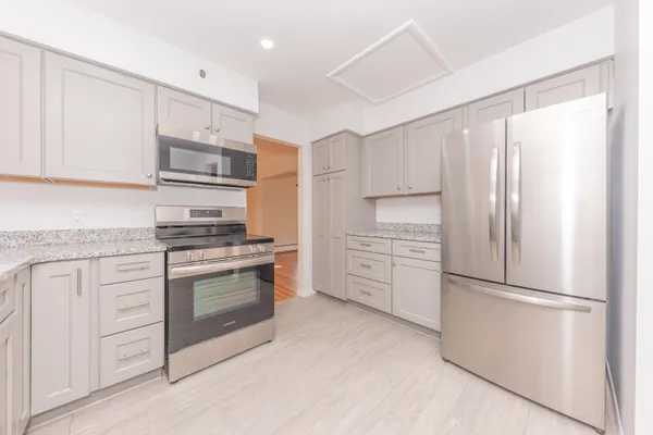 $3,800 | 1520 Traver Road, Ann Arbor, MI 48105