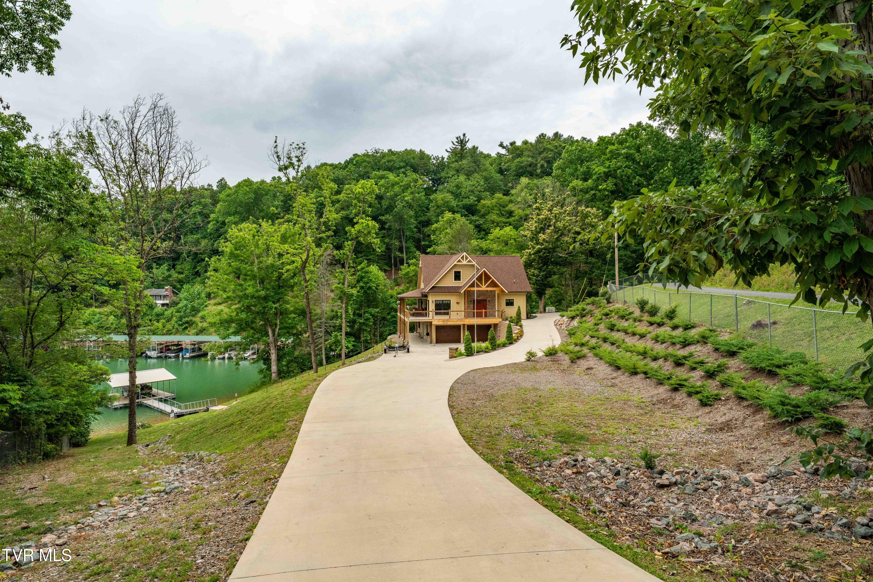 175 Lakeside Drive Butler, TN 37640 - Photo 69 of 102 175 Lakeside Dr (34 of 117)