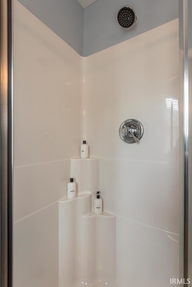 2550 South Flat Rock Road Bloomington, IN 47403 - Photo 29 of 36