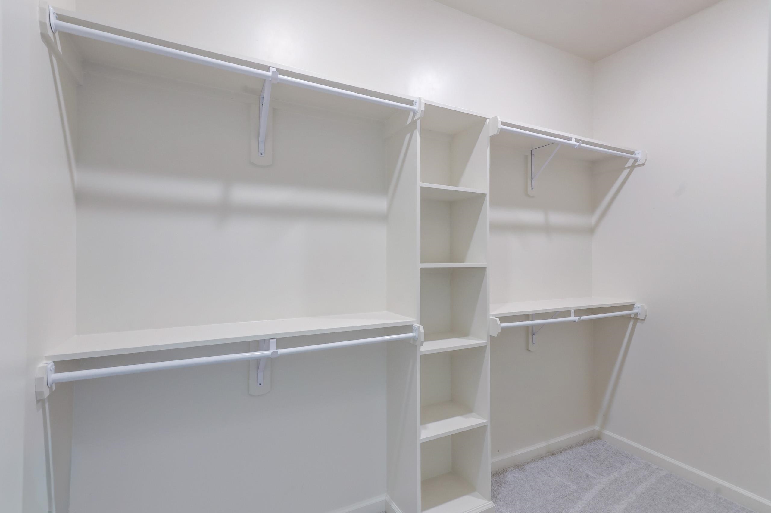 897 Ufton Alley Collierville, TN 38017 - Photo 27 of 32 a close view of closet