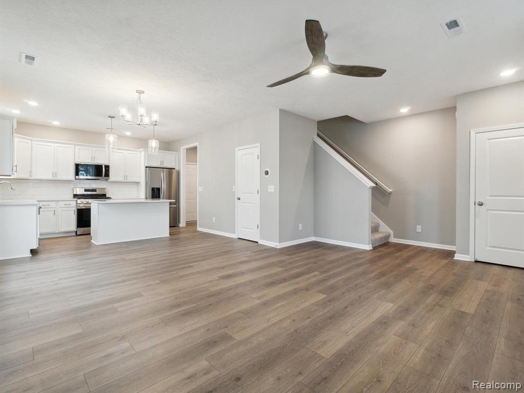 1703 Ashfield Street Howell, MI 48855 - Photo 12 of 56