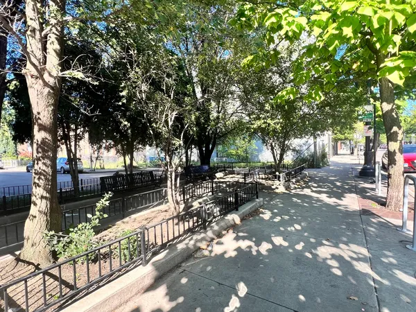$230,000 | 2224 West Taylor Street, Chicago, IL 60612