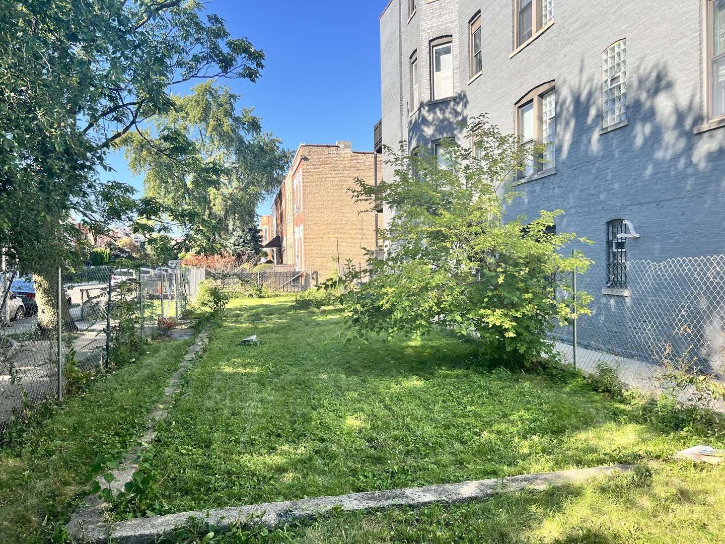 2224 West Taylor Street Chicago, IL 60612 - Photo 5 of 13