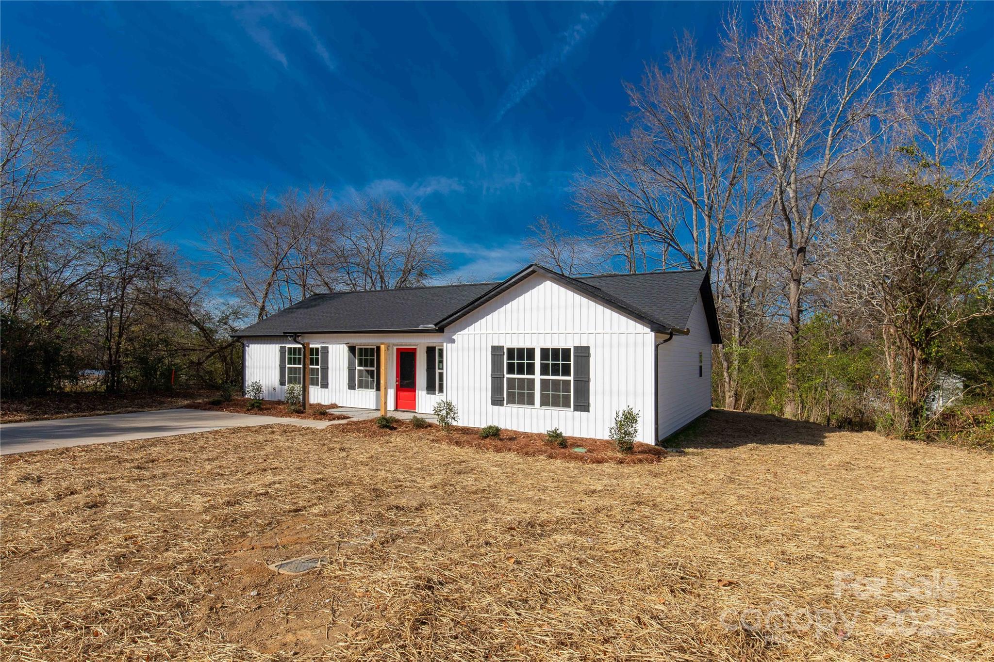 2166 Reeves Road Lancaster, SC 29720 - Photo 4 of 32 a front view of a house with a yard