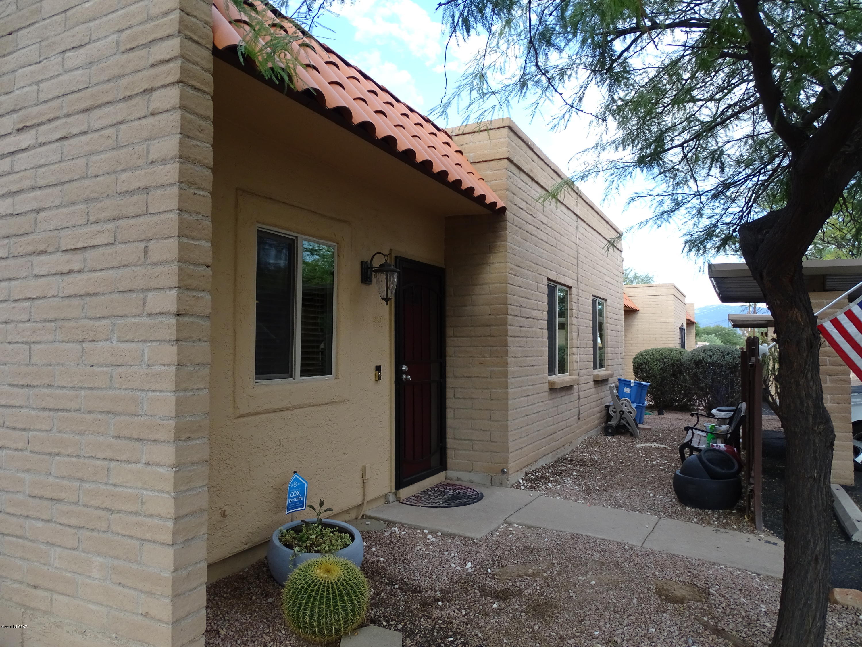 922 South Pantano Road Tucson, AZ 85710 - Photo 4 of 37 Gallery Image 4