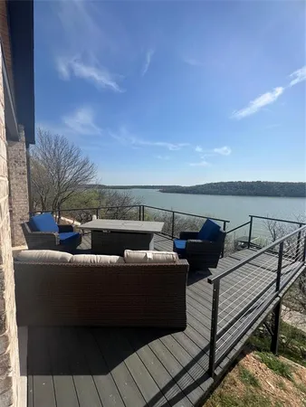 $1,550,000 | 253 Grand Harbor Boulevard, Chico, TX 76431