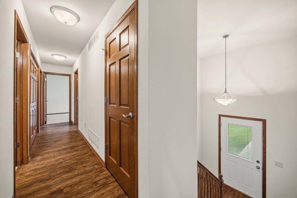 390 Meadow Lane Columbus, WI 53925 - Photo 9 of 63