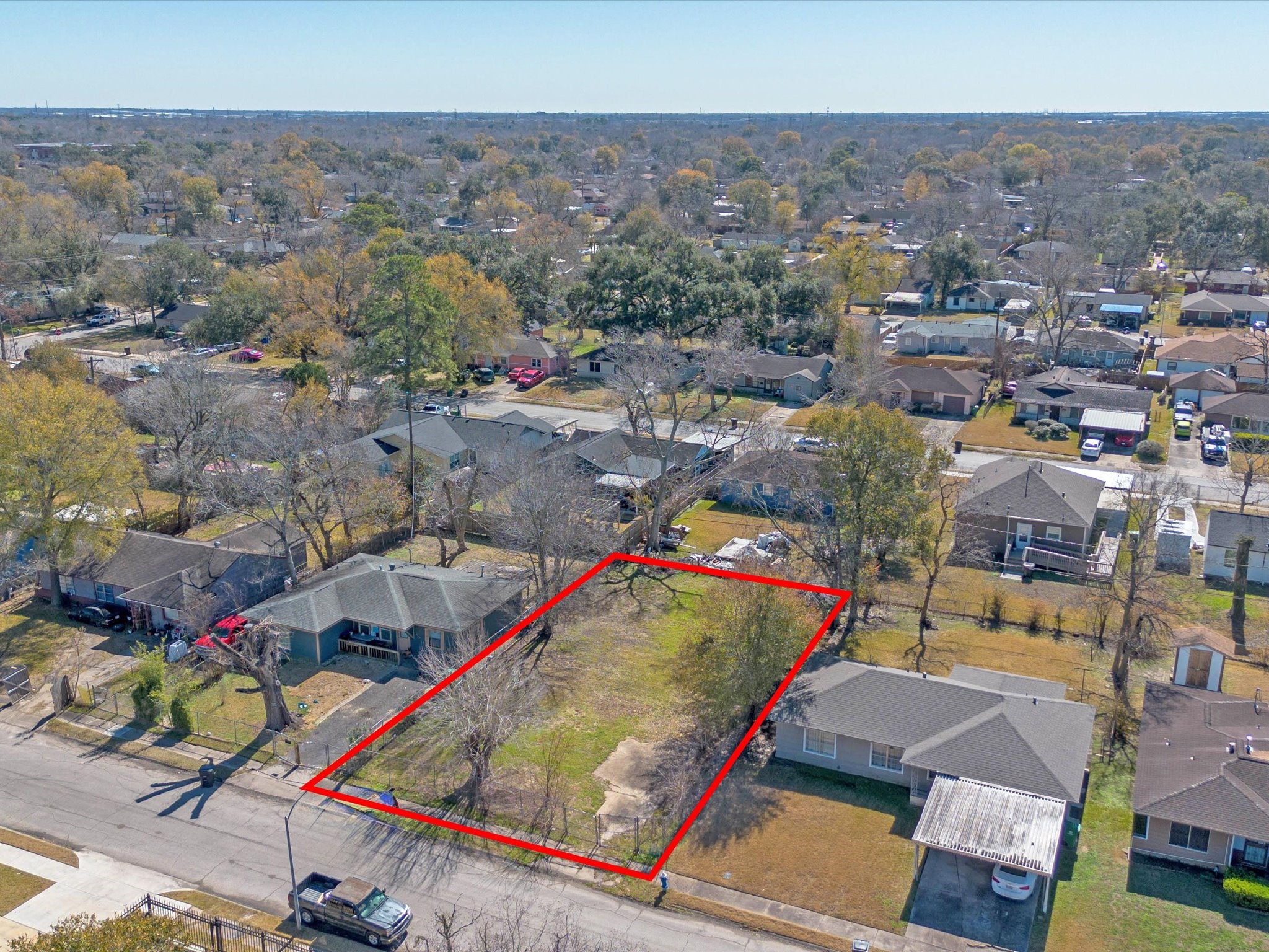 5758 Belcrest Street Houston, TX 77033 - Photo 3 of 7