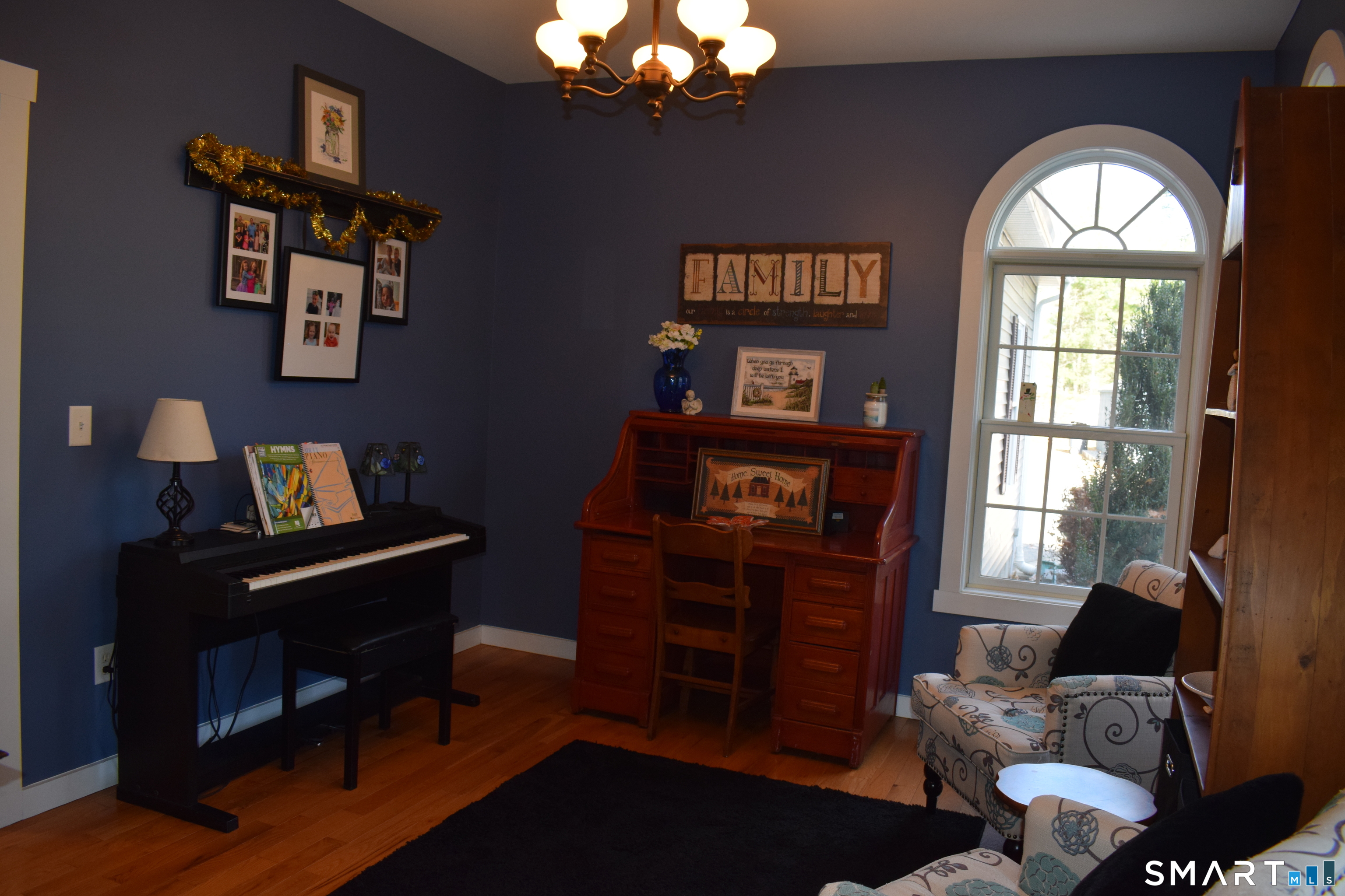 135 Scotland Road Sprague, CT 06330 - Photo 17 of 38 1ST FLOOR DEN