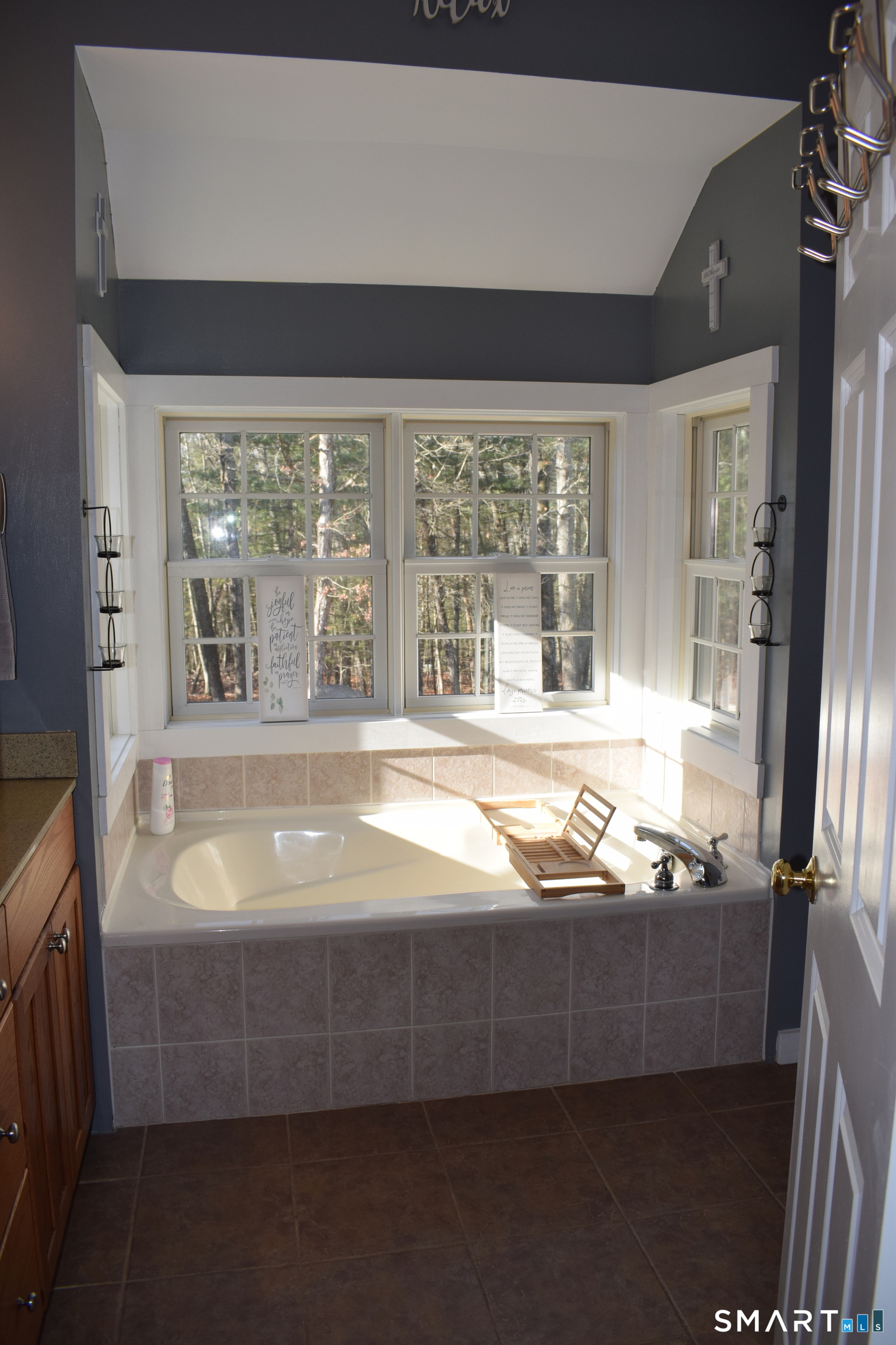 135 Scotland Road Sprague, CT 06330 - Photo 26 of 38 1ST FLOOR WHIRL TUB